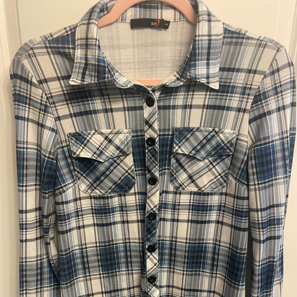 Women's Plaid Flannel Button Down Shirt - Blue and White